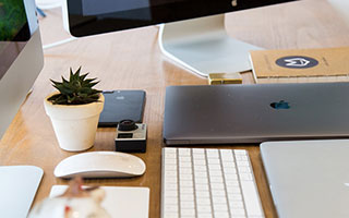 香港联泓新科：有关原料及产品价格对业绩影响请关注公司定期报告